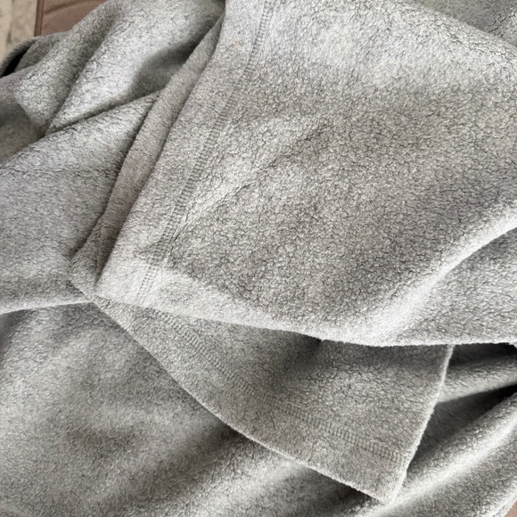 Reitmans Grey Hooded Robe - size xl - Picture 5 of 6